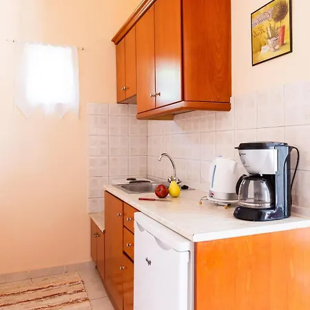 Vendégház Houmis Apts & Ájosz Jeórjosz Págon