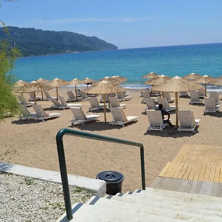 Houmis Apts & Guest house Agios Georgios Pagon