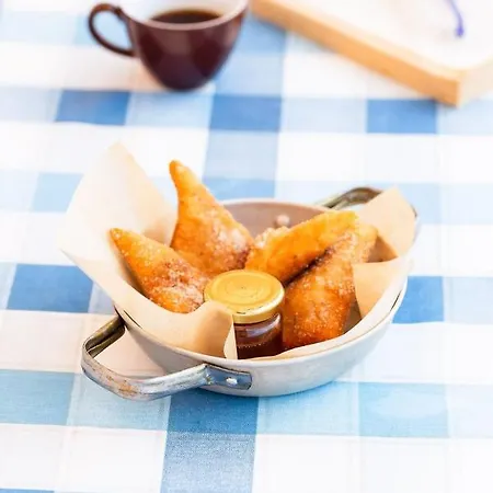 Pensjonat Houmis Apts & Agios Georgios Pagon