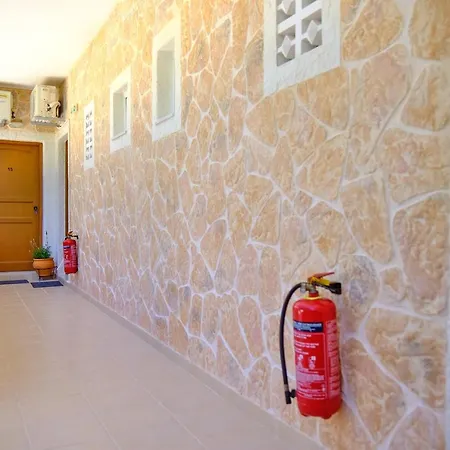 Affittacamere Houmis Apts & 3*