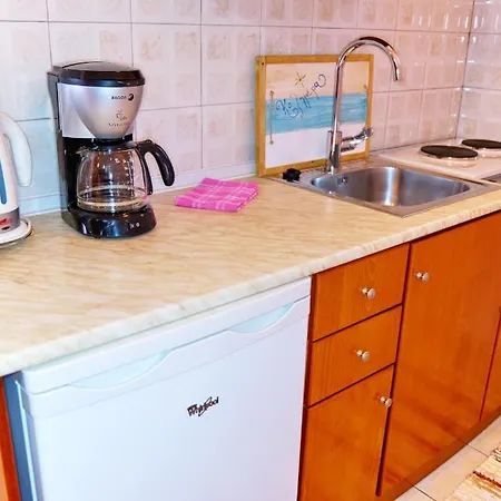 Houmis Apts & Affittacamere