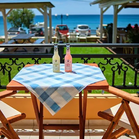 Houmis Apts & Agios Georgios Pagon