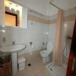 Houmis Apts & Agios Georgios Pagon
