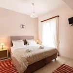 Maison d'hôtes Houmis Apts & Agios Georgios Pagon