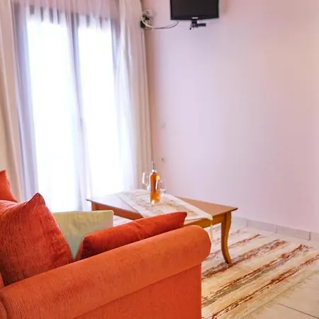 Pensiune Houmis Apts & 3*