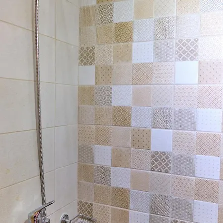 Pensionat Houmis Apts & 3*