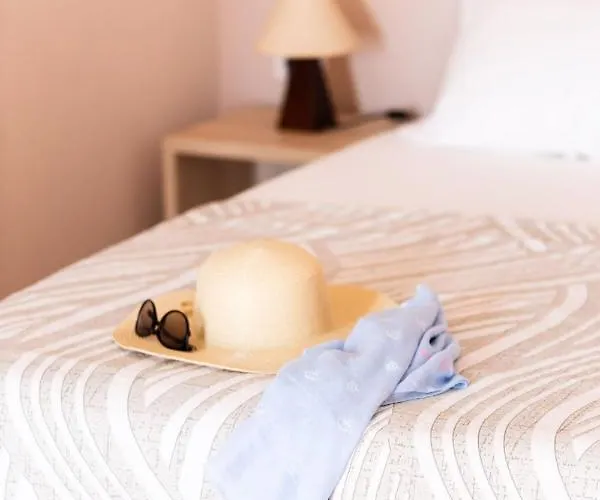 Houmis Apts & 3* Агиос-Георгиос-Пагон